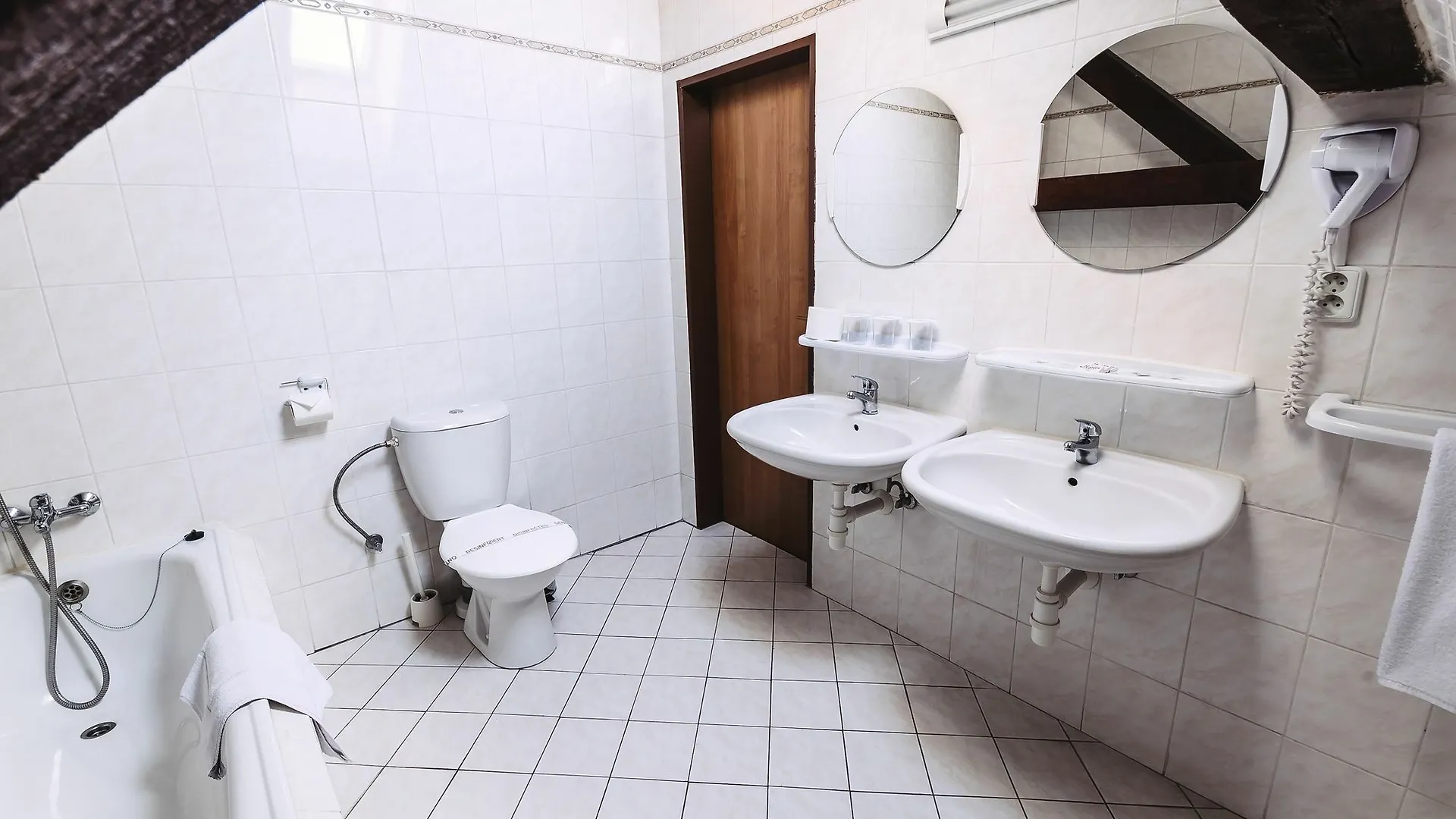 ***  Hotel Merlin Praga República Checa
